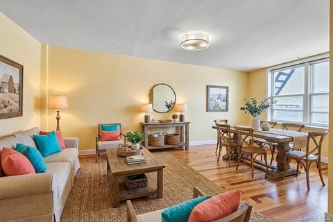 Homes For Sale - 735 Avenue #3L<br/> Brooklyn, NY 11223