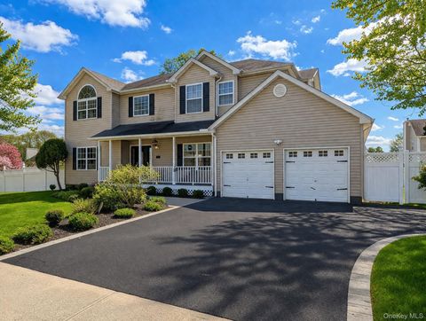 71 Elm Avenue Coram NY 11727