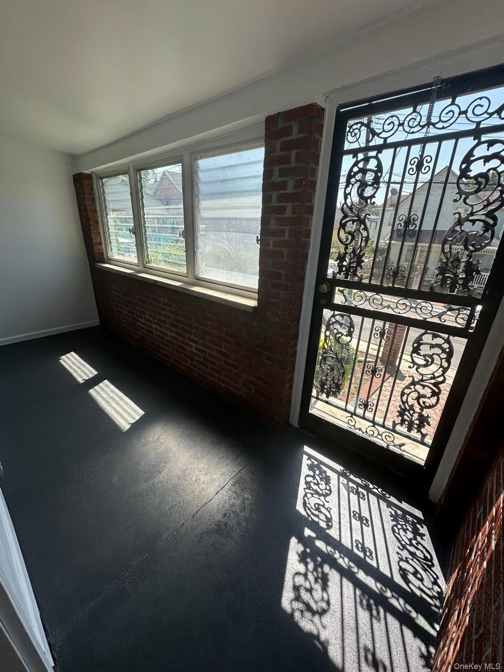 Photo of 218-17 109th Avenue, Queens Village, NY 11429 (MLS # 948282)