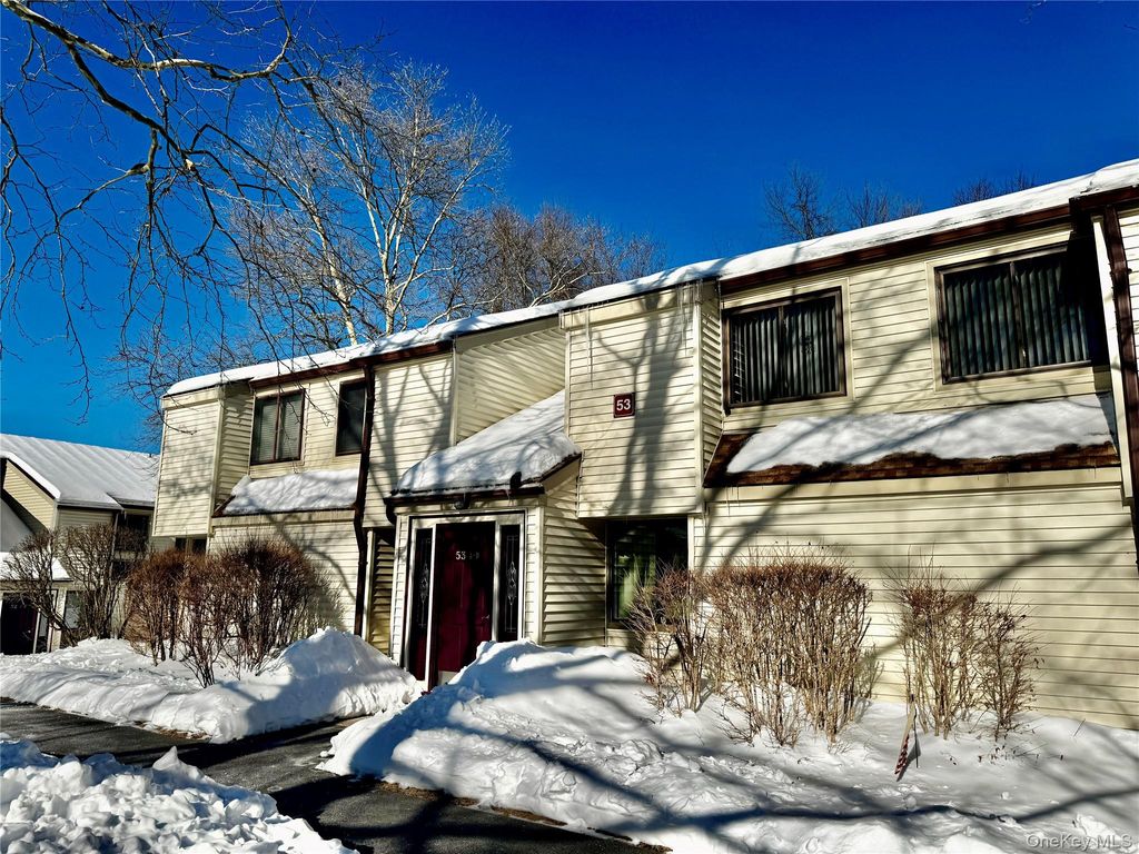 Photo of 53 Jefferson Oval #B, Yorktown Heights, NY 10598 (MLS # 956533)