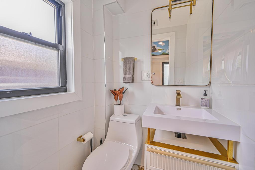520 Meeker Avenue, Brooklyn, New York image 13