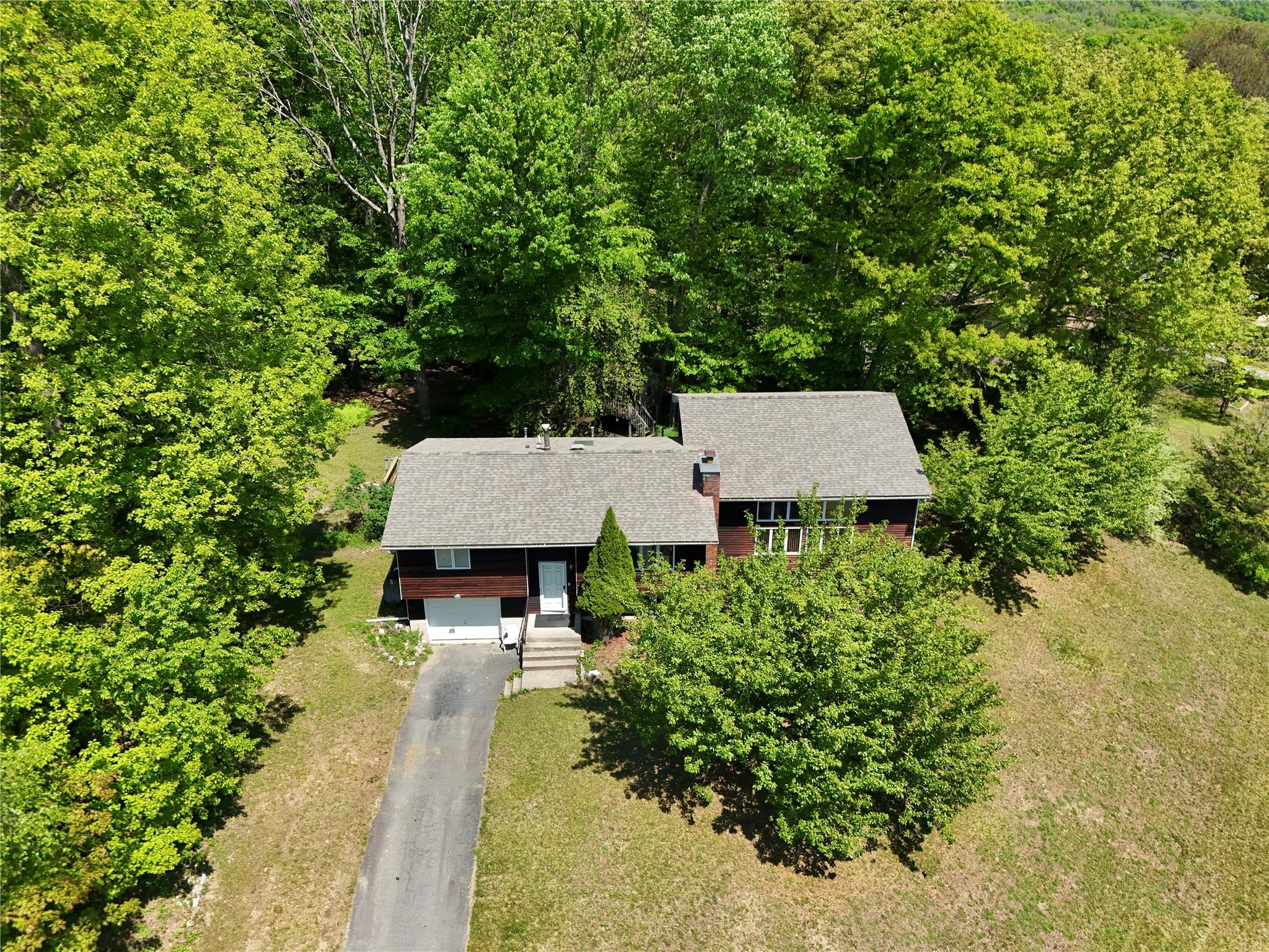 44 Karen Joy Drive, Middletown, New York image 6