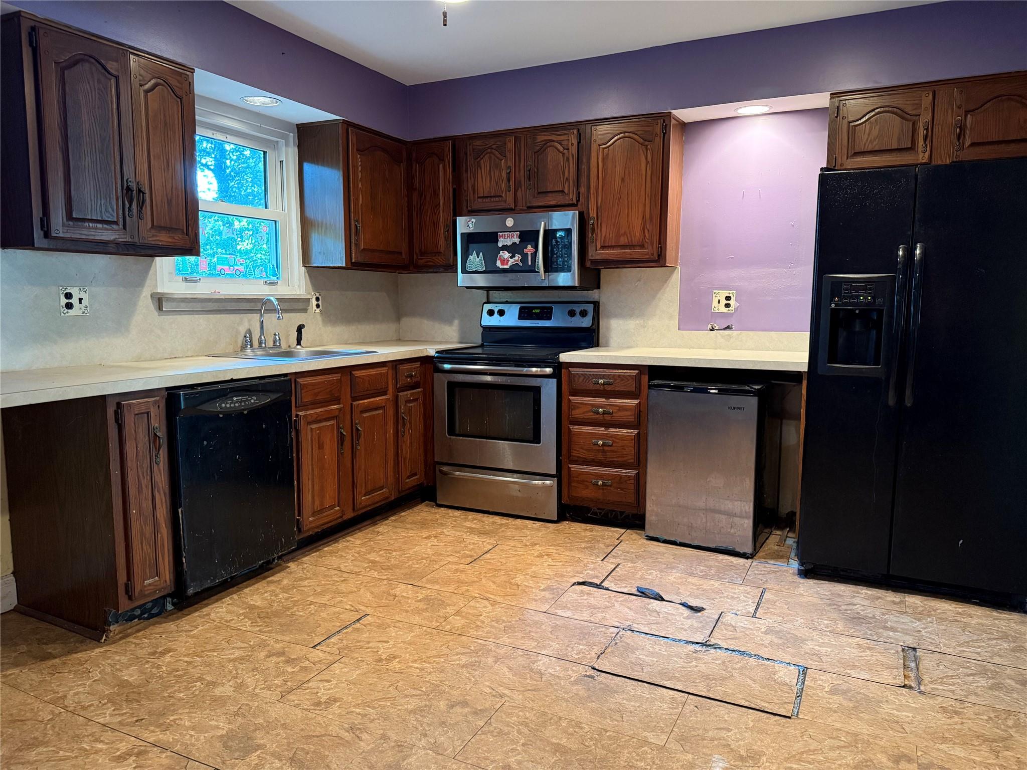 78 Juniper Avenue, Ronkonkoma, New York image 4