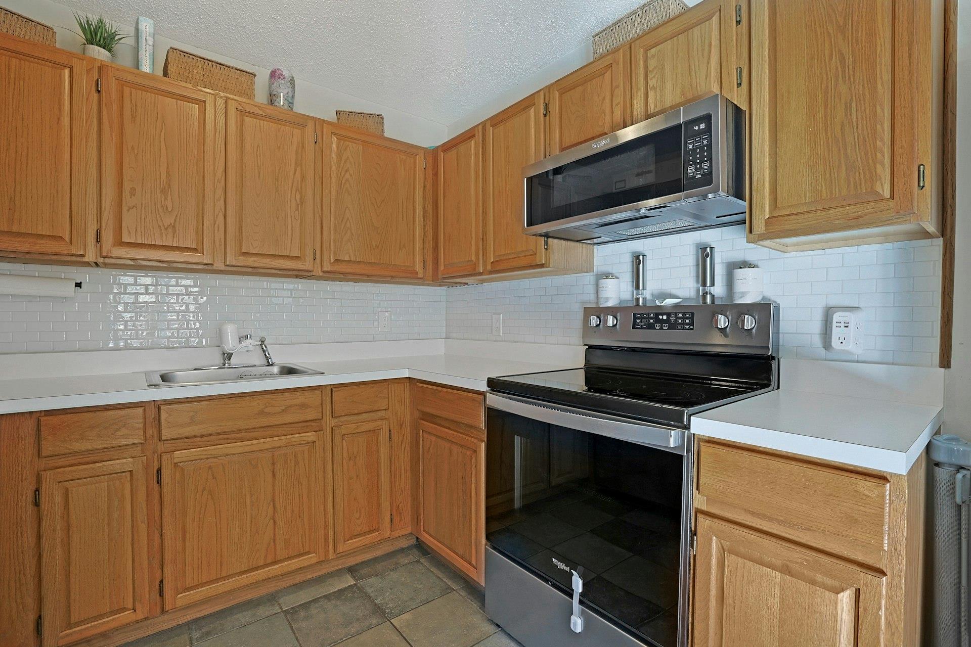 36 Hemlock Circle, Peekskill, New York image 12