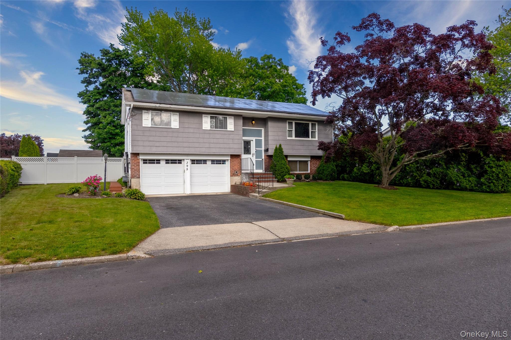 395 Saldane Avenue