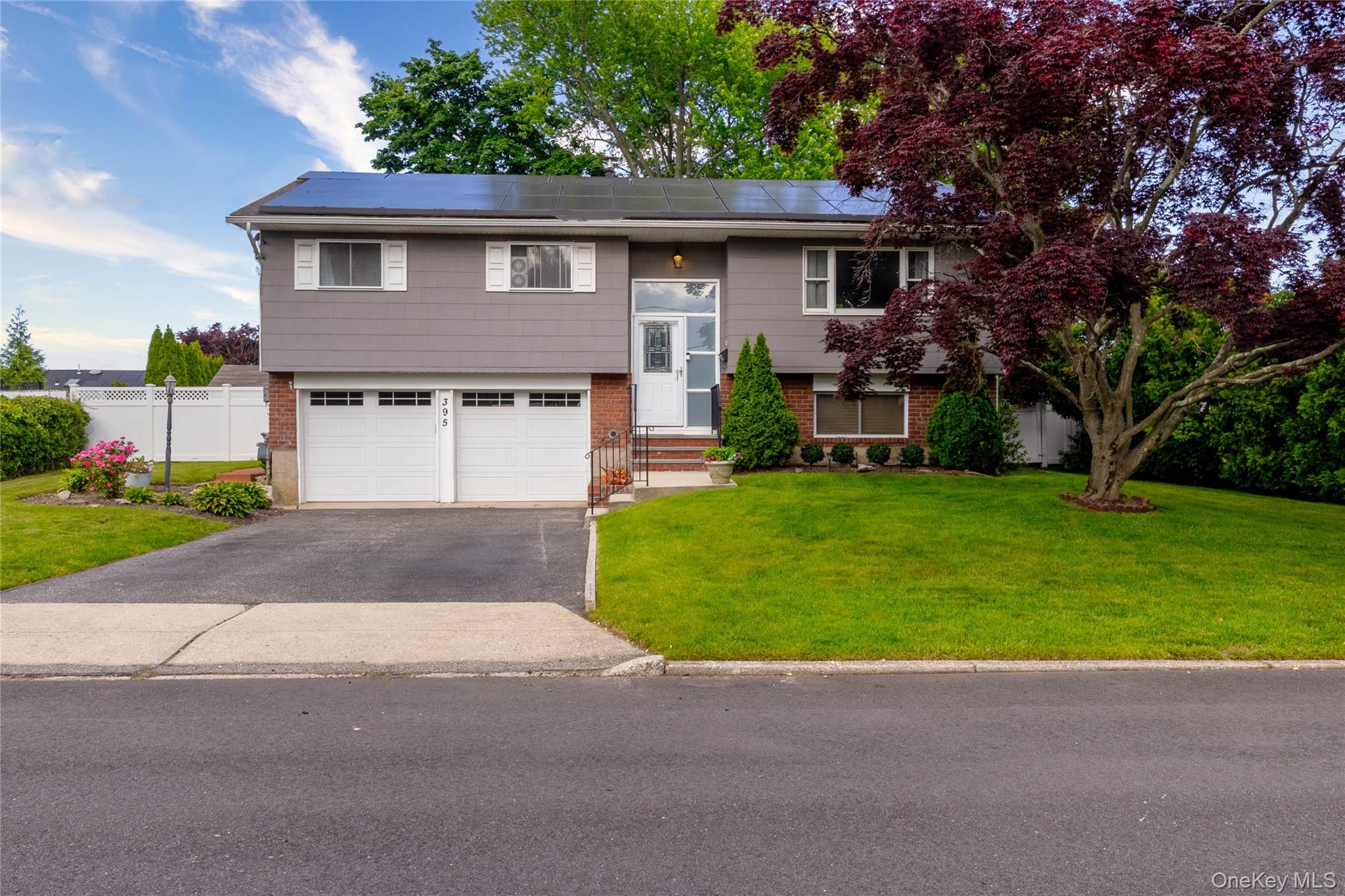395 Saldane Avenue