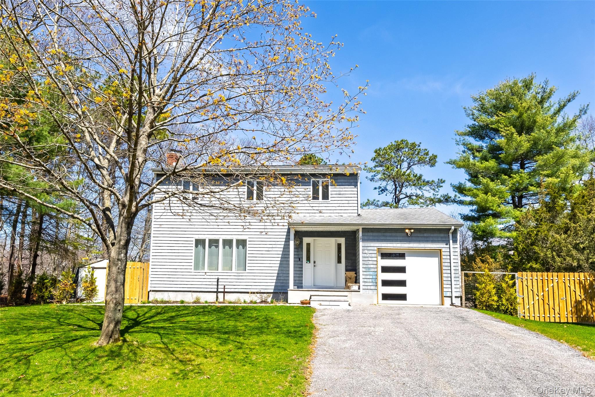 371 S River Road