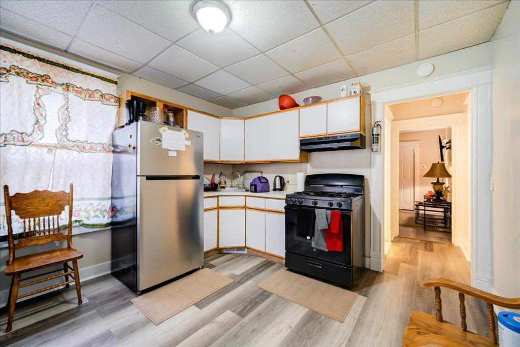 Poughkeepsie, New York 12601, United States, 4 Bedrooms Bedrooms, ,2 BathroomsBathrooms,Residential,Pending,25199