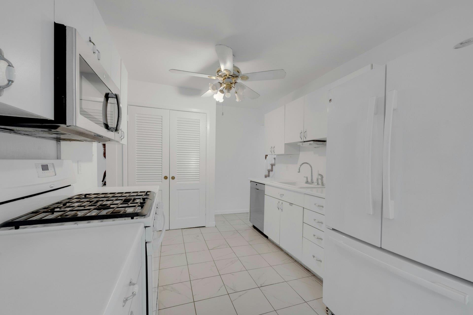3014 Baisley Avenue, Bronx, New York image 7
