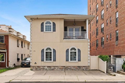Condo For Rent - 434 E Broadway #A<br/> Long Beach, NY 11561