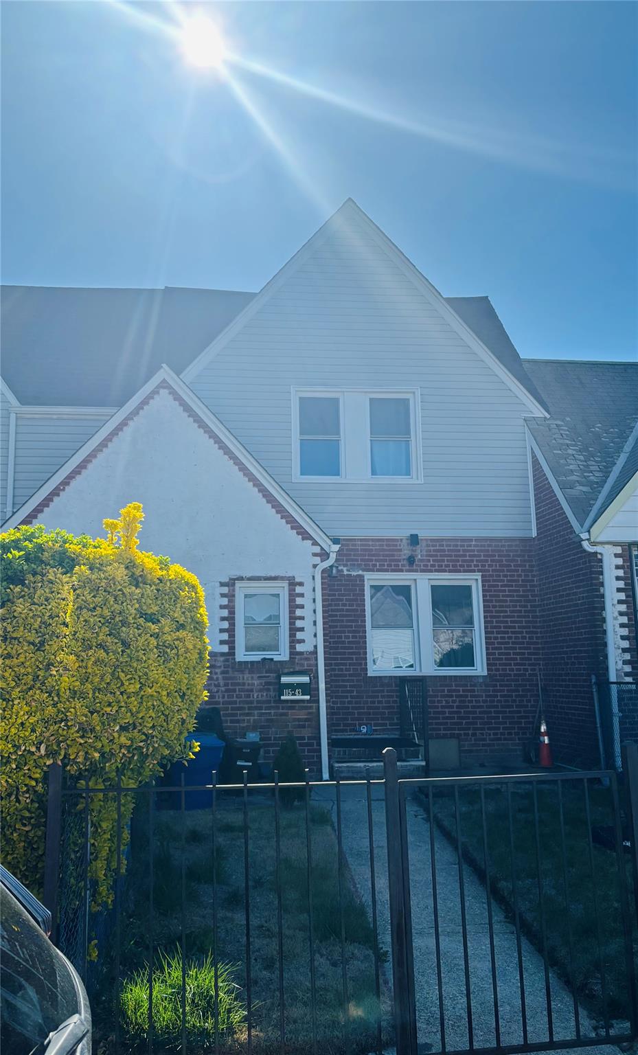 Property for Sale at 227 Street St, Cambria Heights, Queens, NY - Bedrooms: 4 
Bathrooms: 3 
Rooms: 7  - $690,000