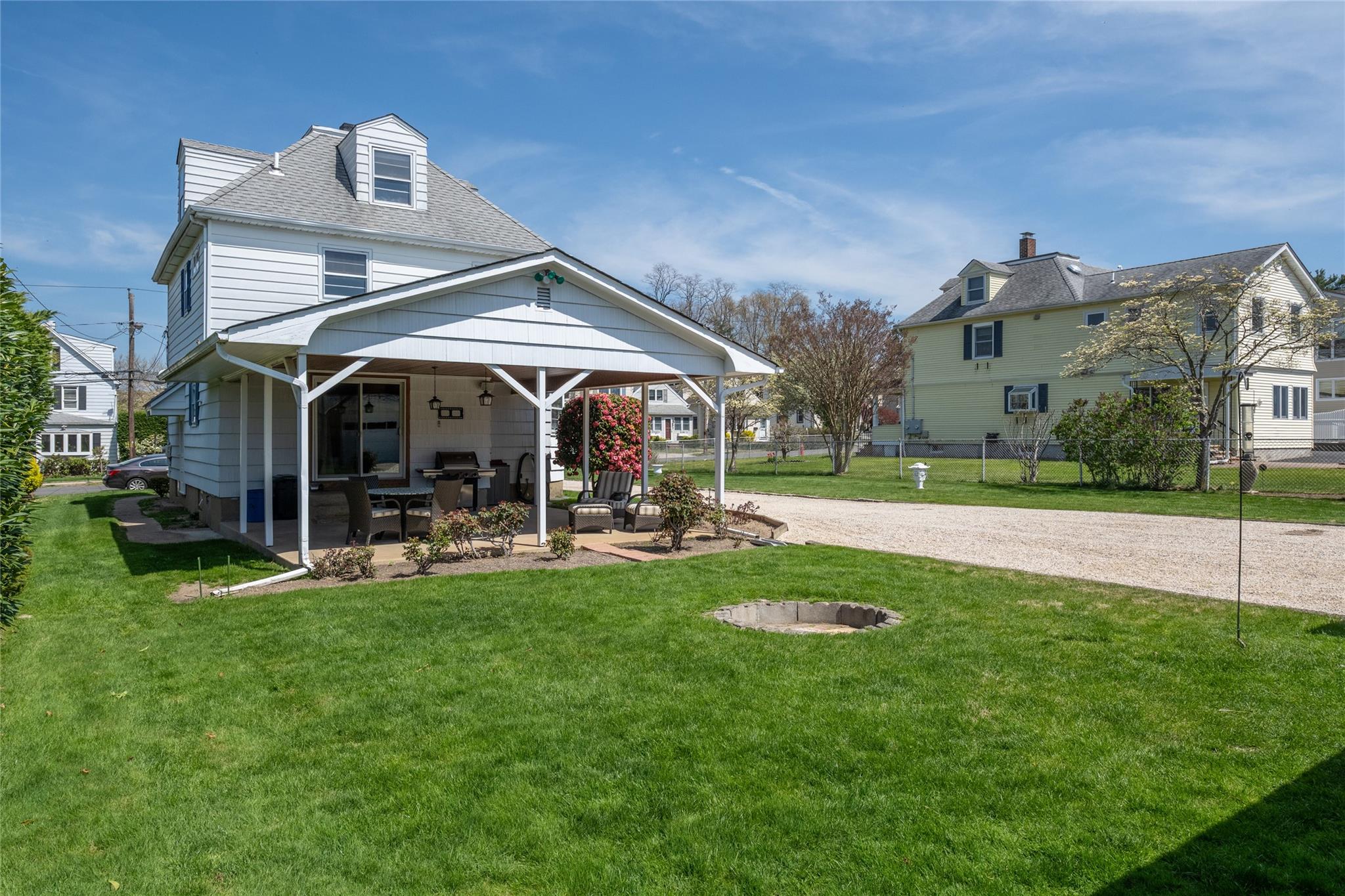 44 Avenue B, Port Washington, New York image 19