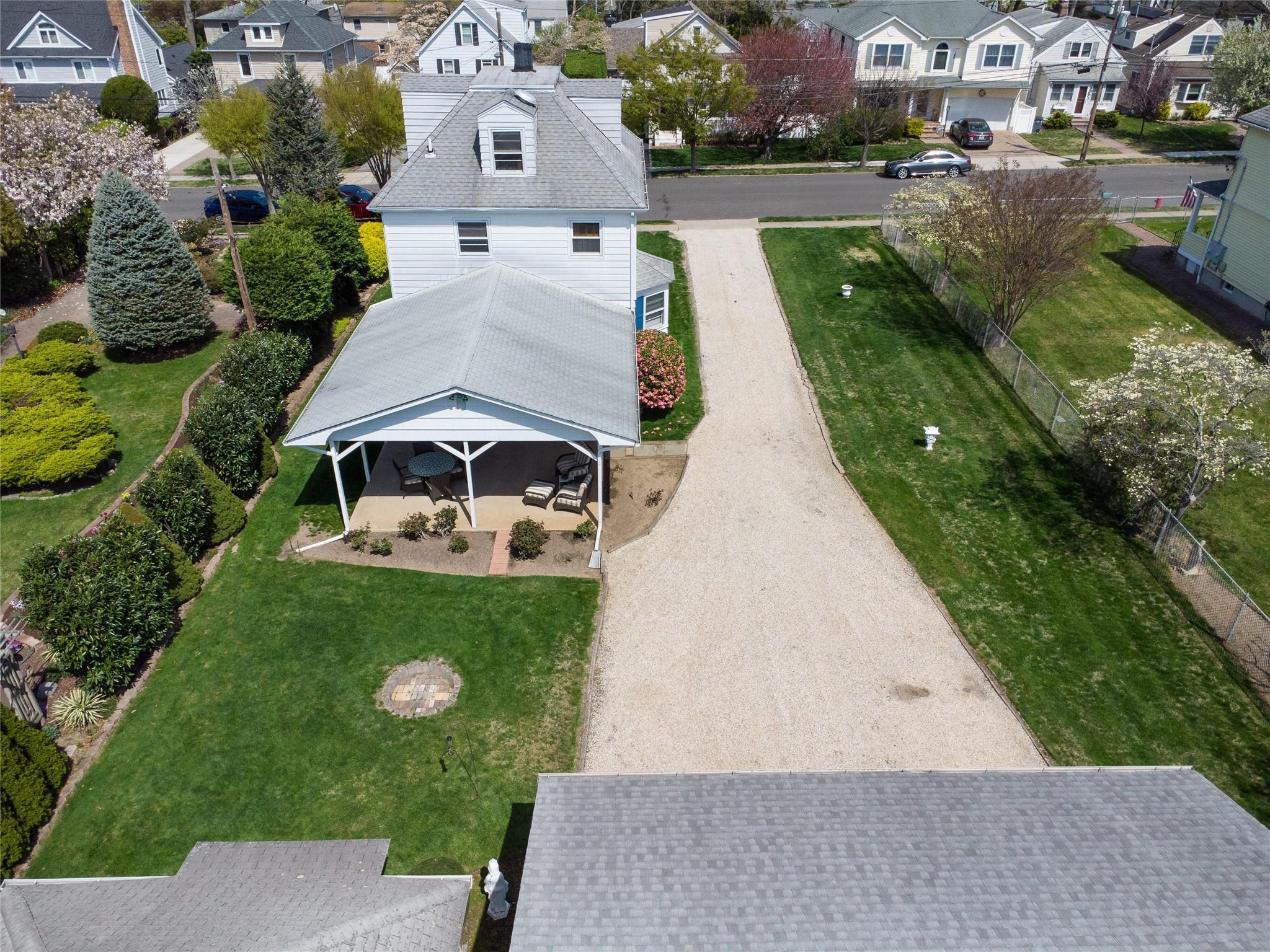 44 Avenue B, Port Washington, New York image 25