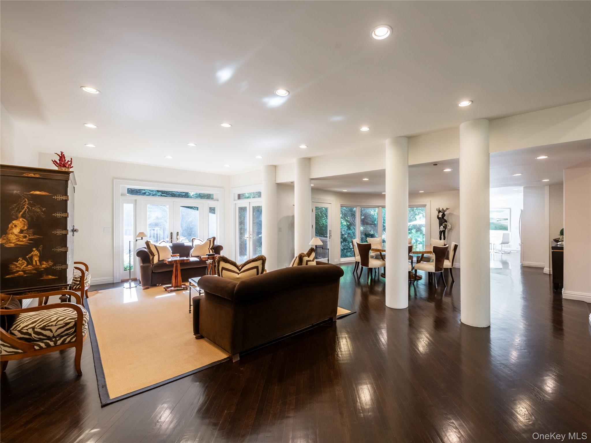 16 Ridge Drive E A