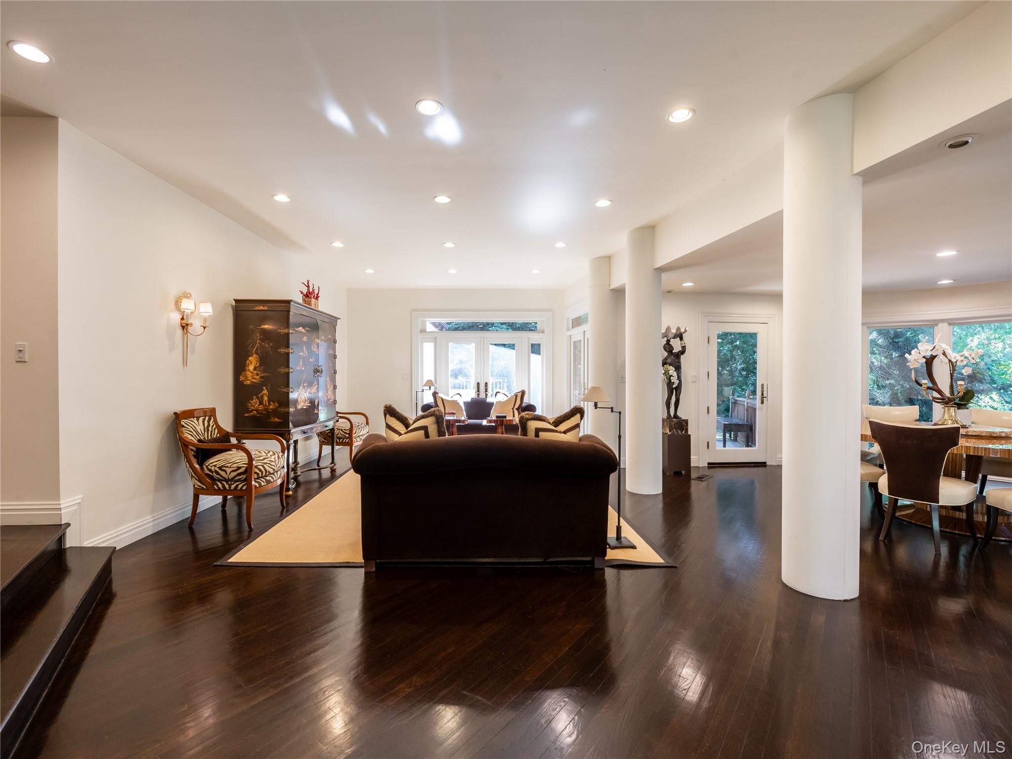16 Ridge Drive E A