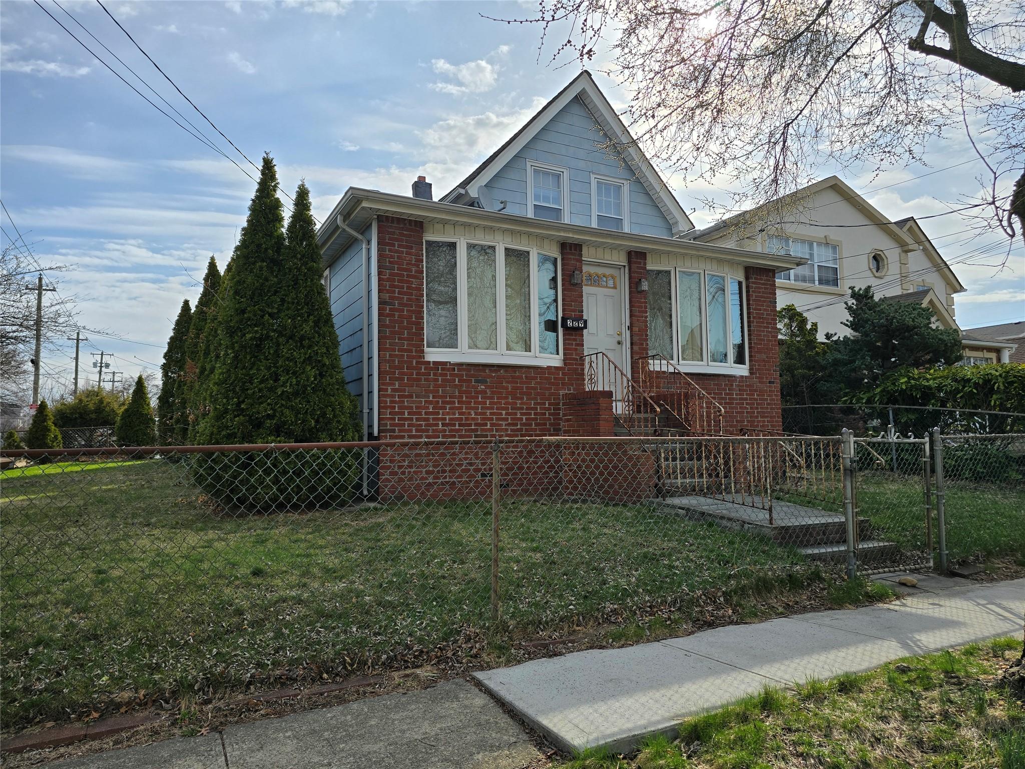 229 Rushmore Avenue, Carle Place, New York image 2