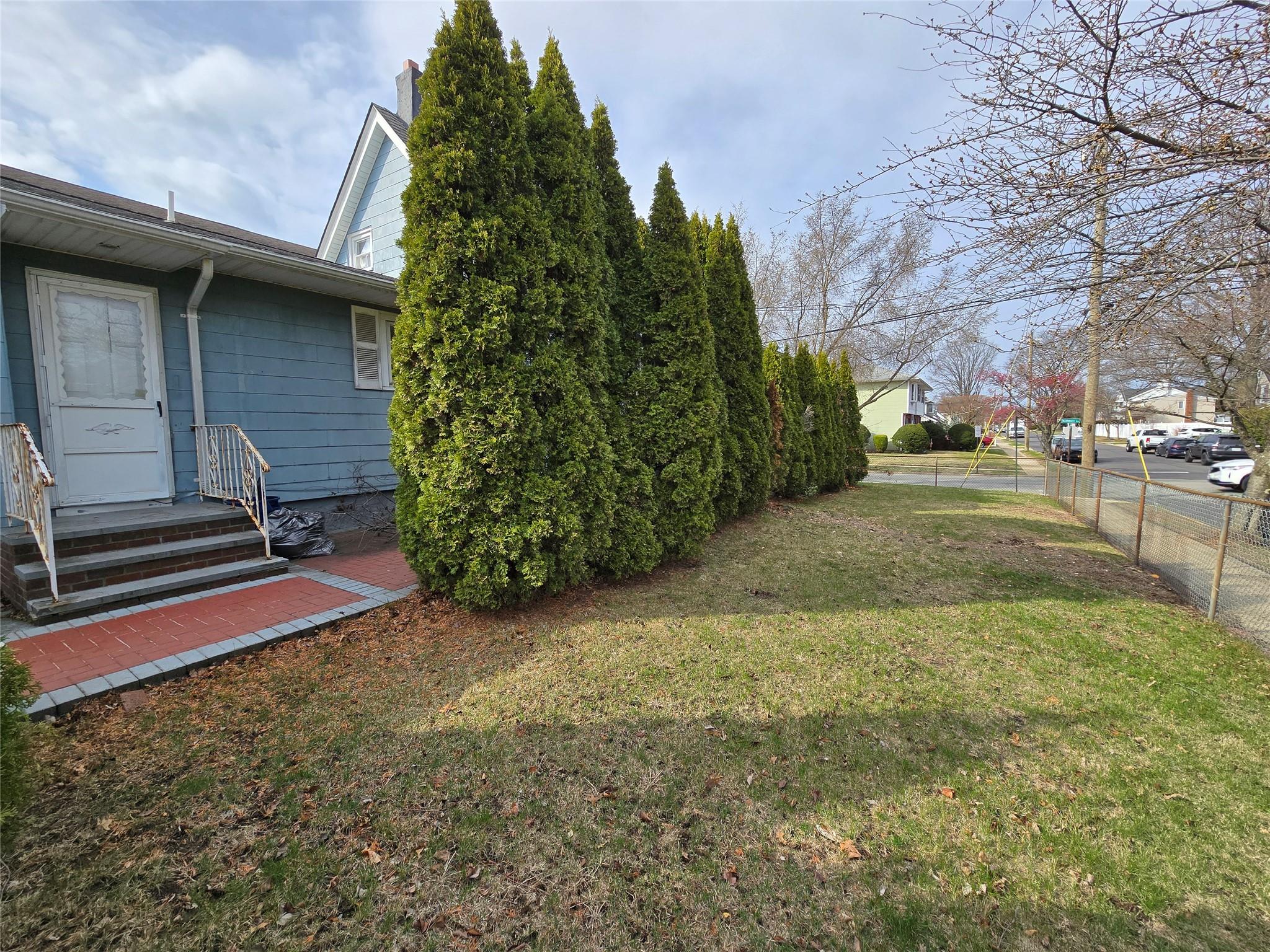 229 Rushmore Avenue, Carle Place, New York image 14