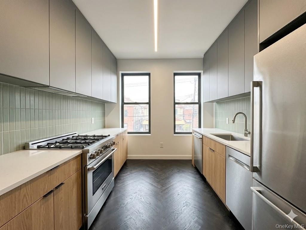 Photo of 10918 Lefferts Boulevard #B2, South Ozone Park, NY 11420 (MLS # 980542)