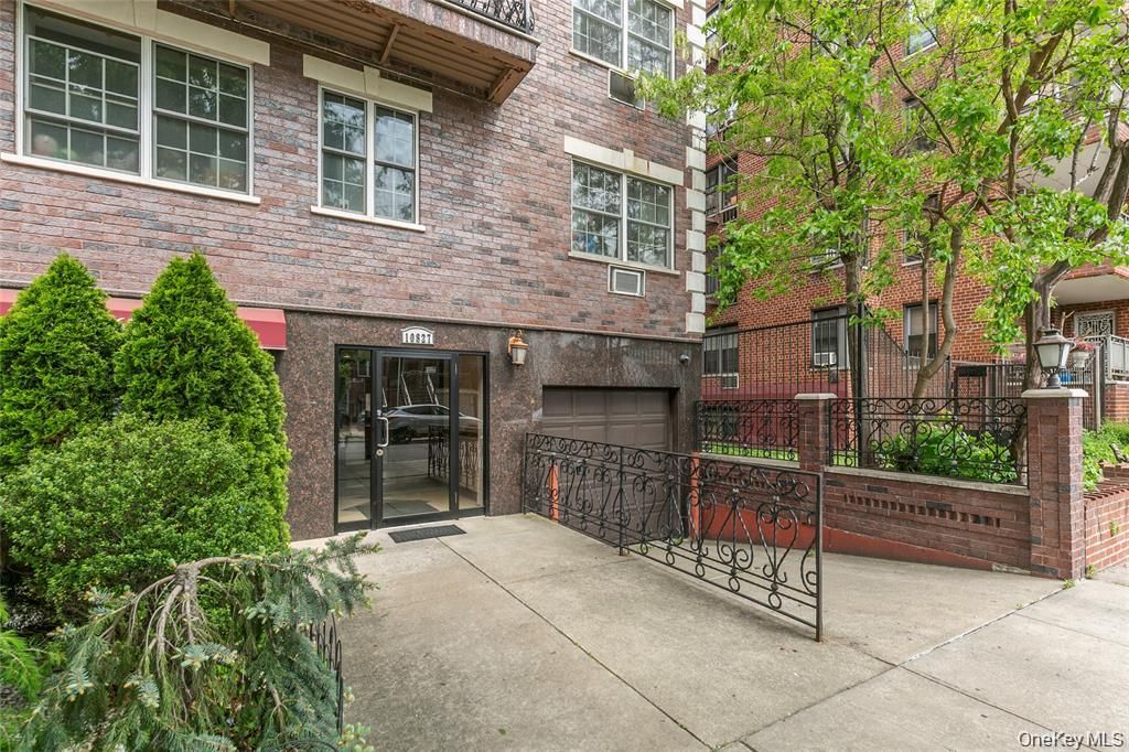 Photo of 108-27 63rd Avenue #3B, Forest Hills, NY 11375 (MLS # 966014)