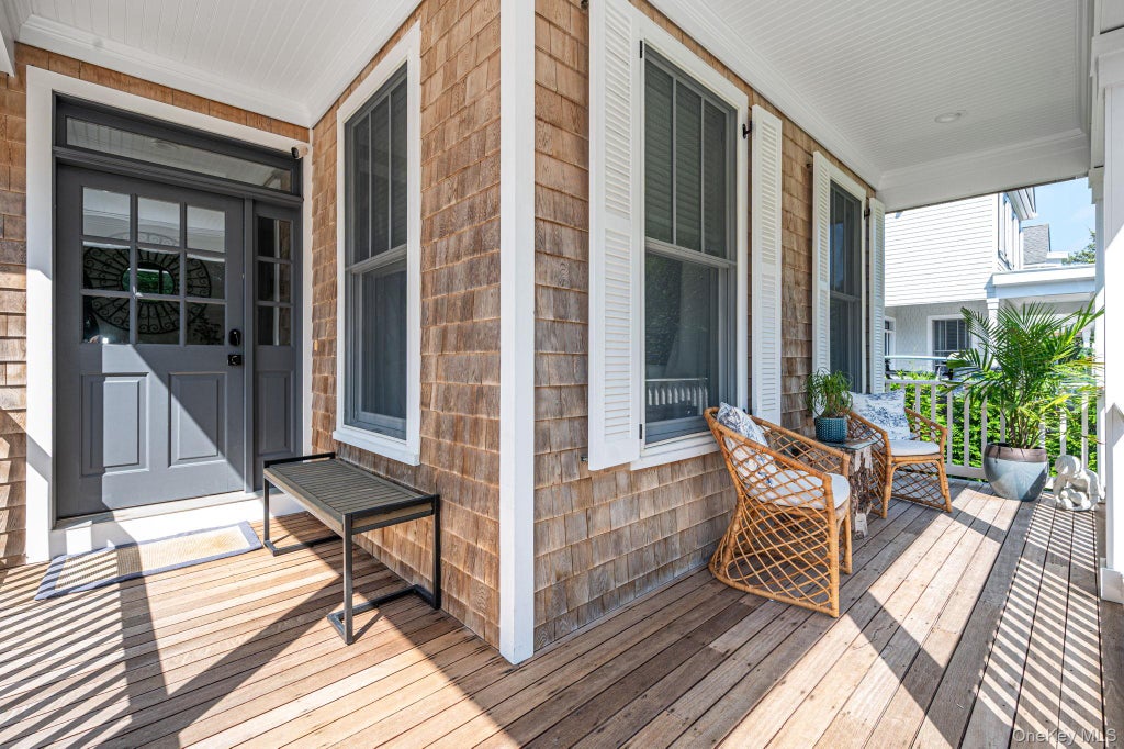 Photo of 24 Pond Crossing, Southampton, NY 11968 (MLS # 1041905)