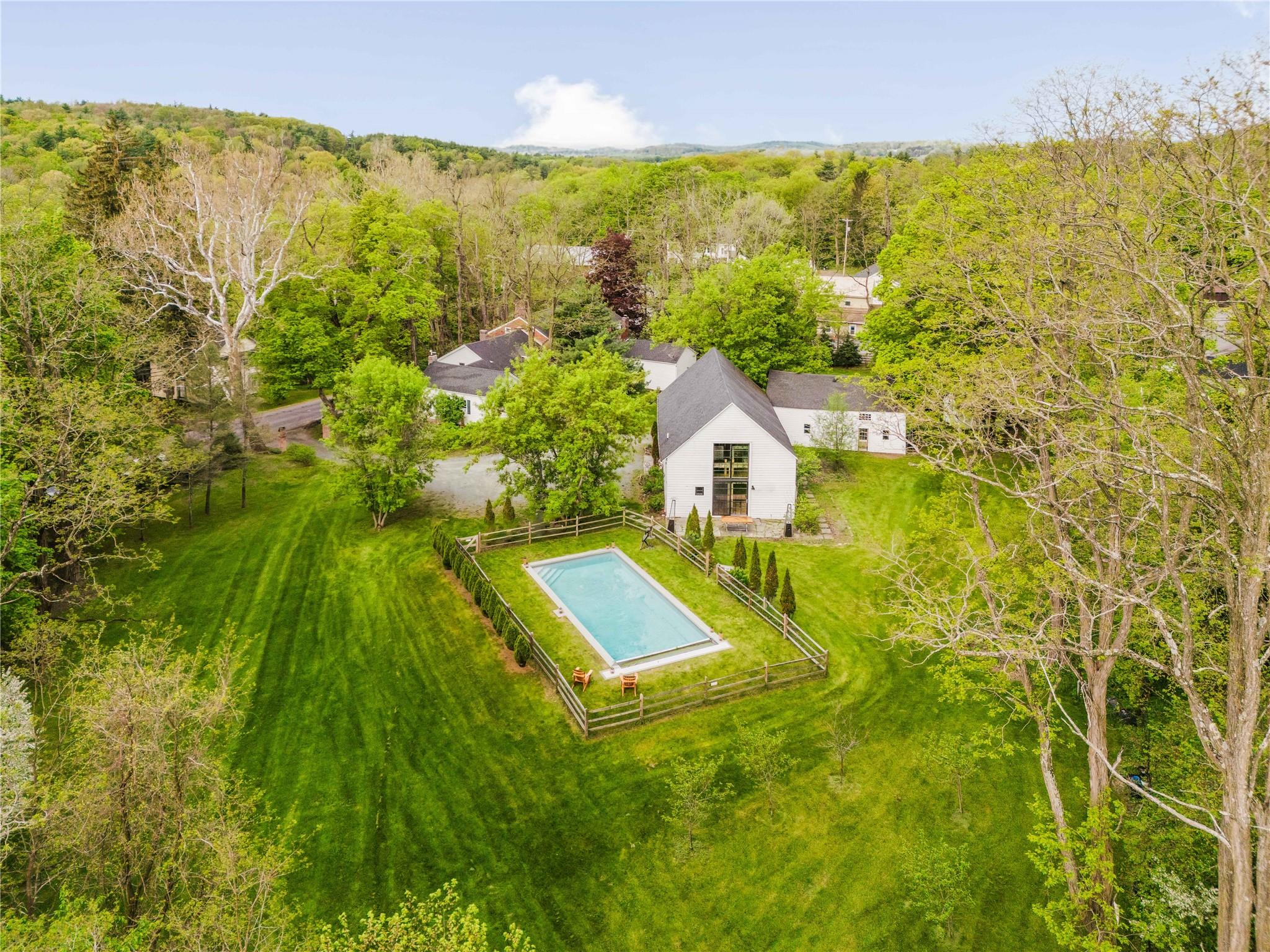 632 Albany Turnpike, Chatham, New York image 39