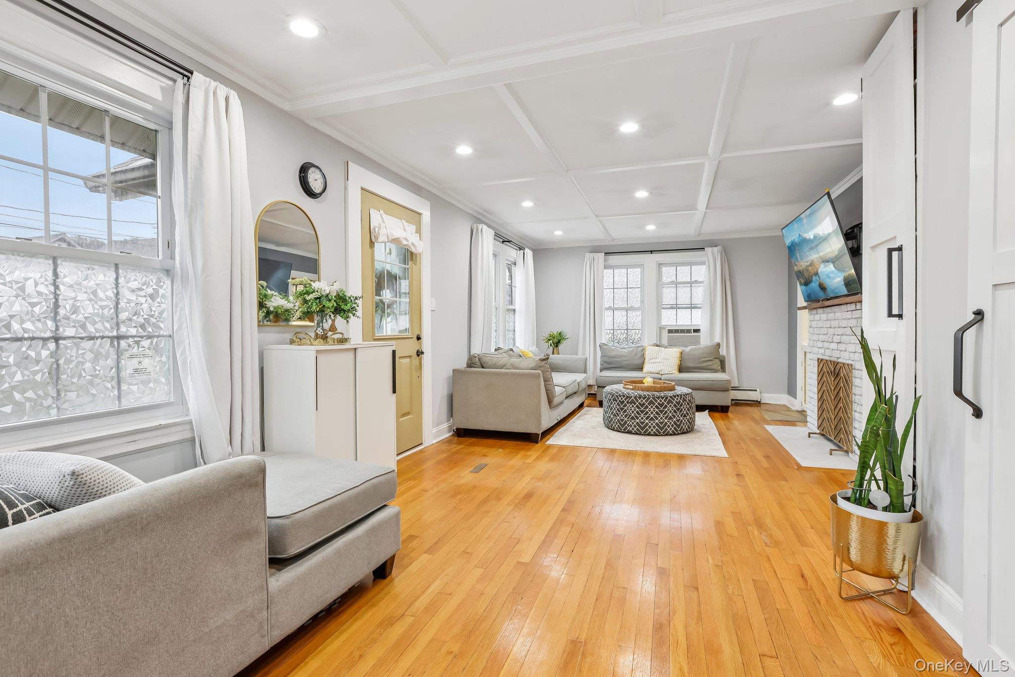 52 Prairie Avenue