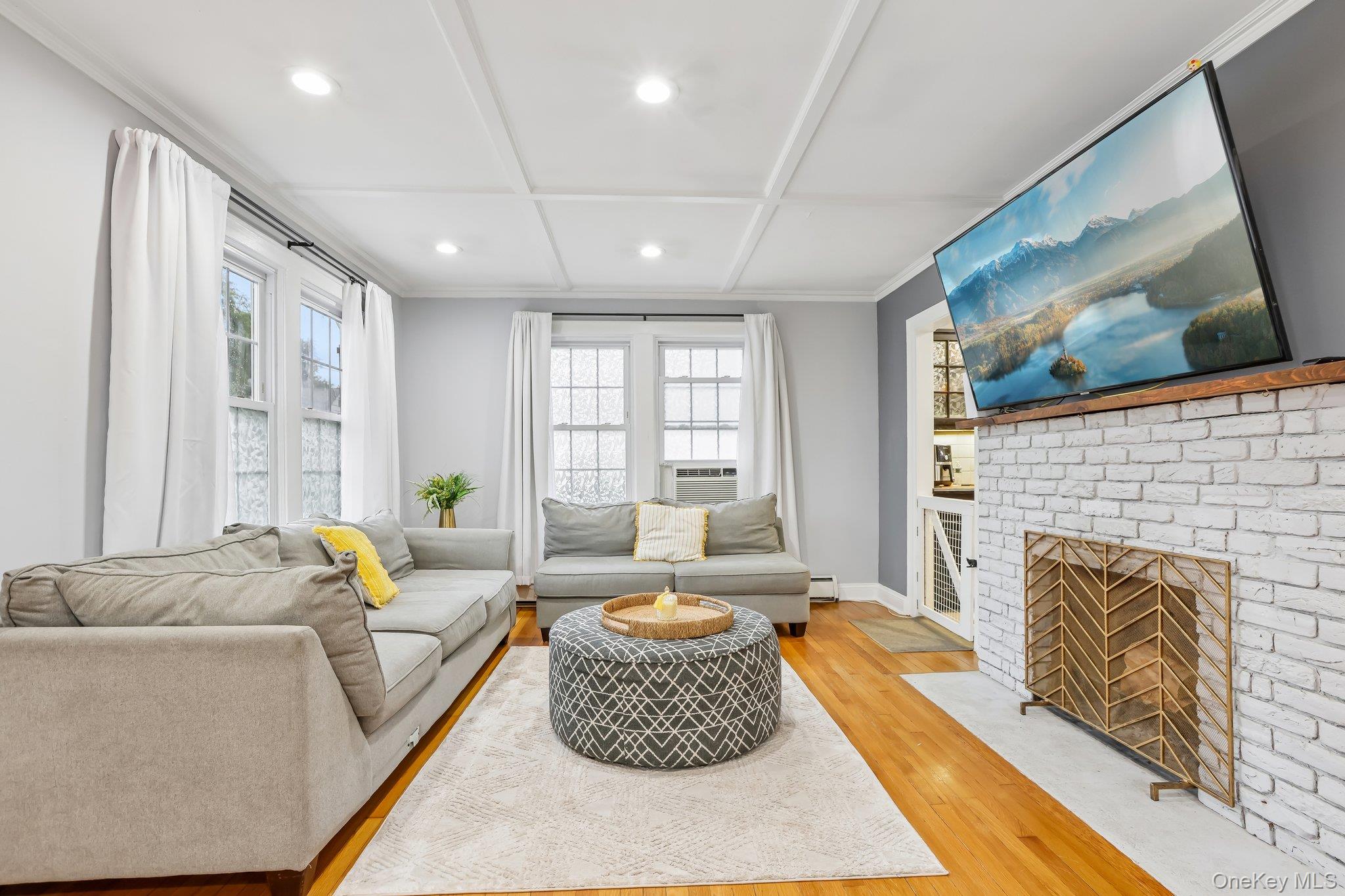 52 Prairie Avenue