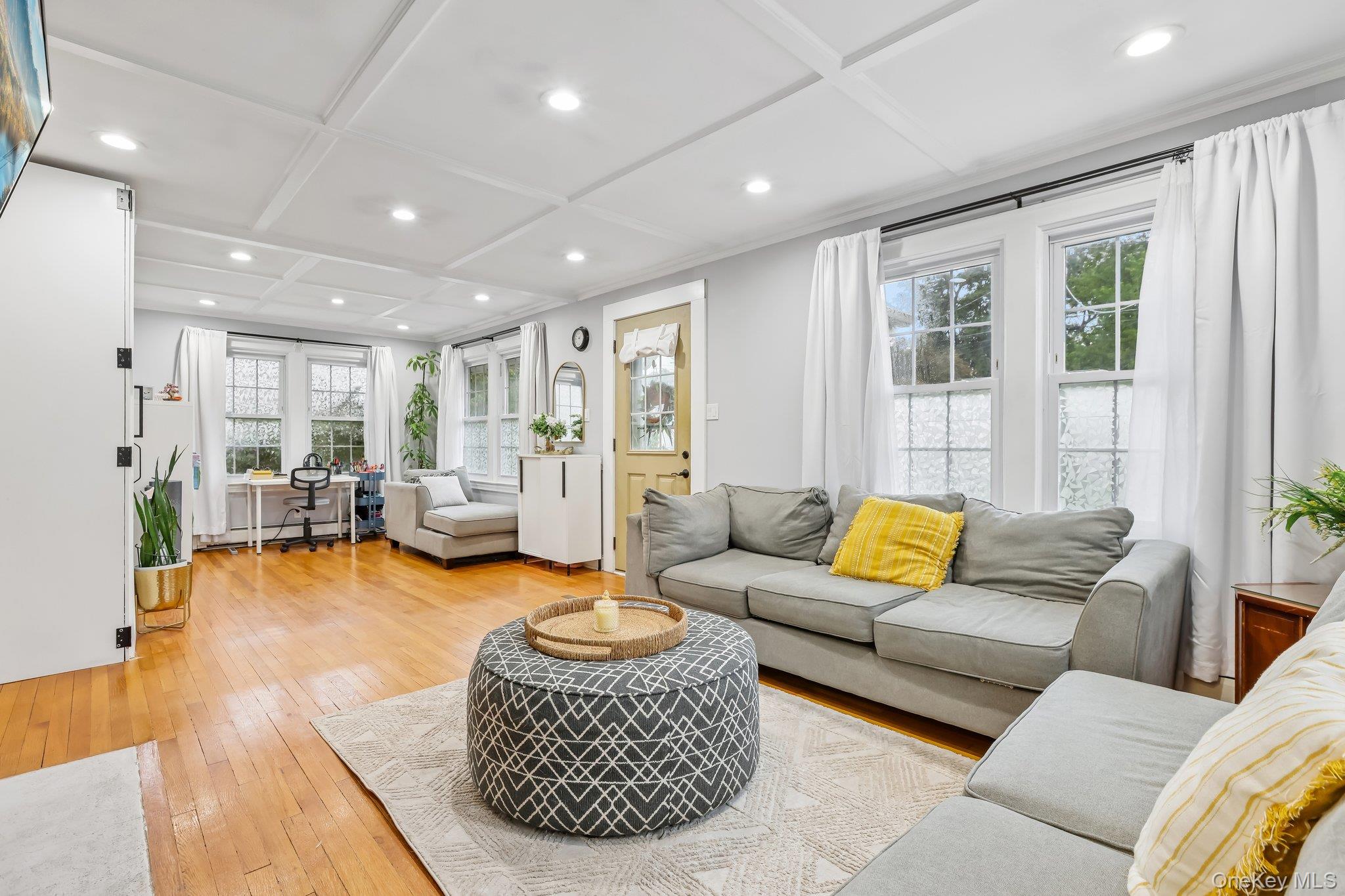 52 Prairie Avenue