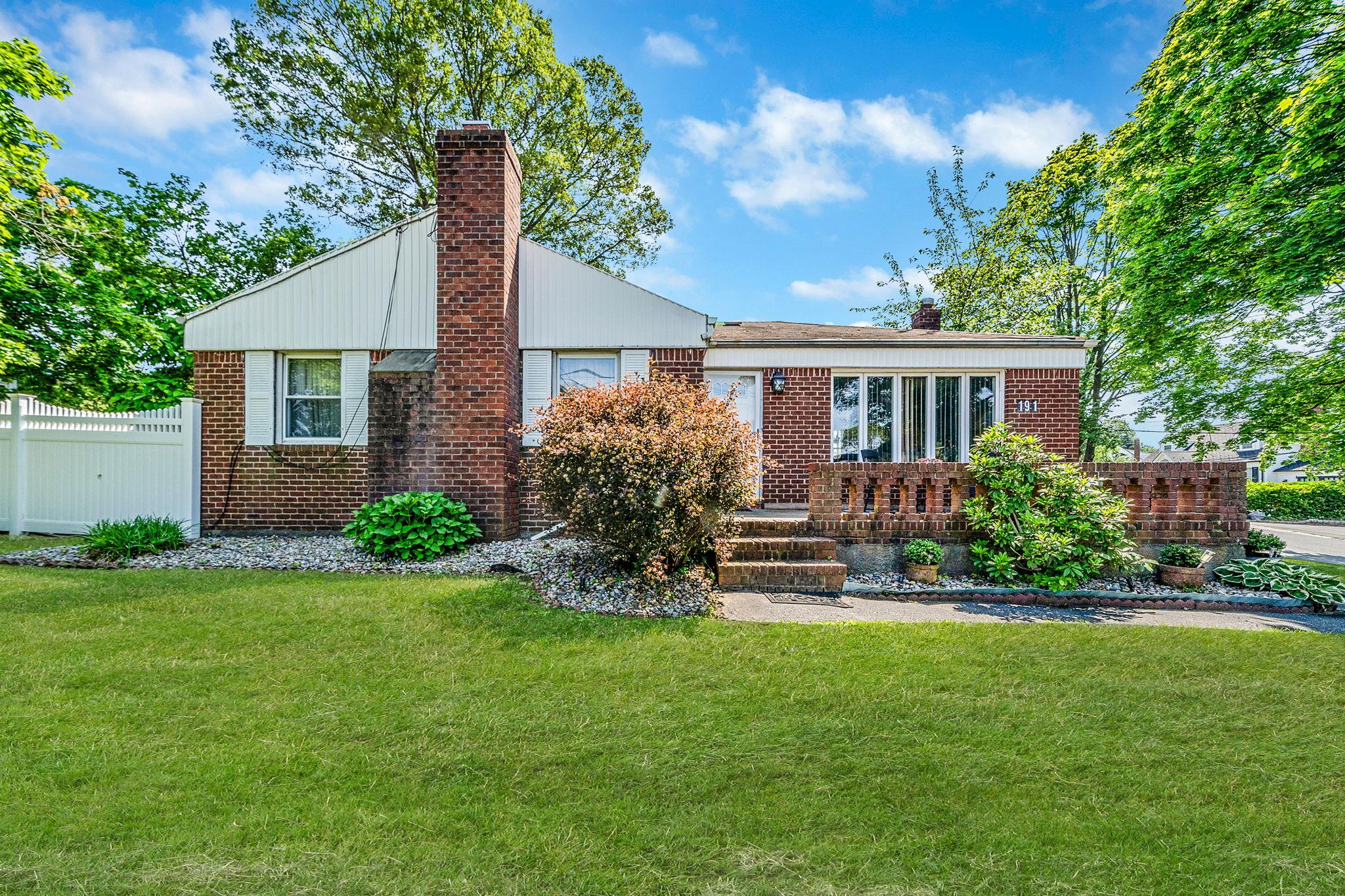 191 Laurel Road