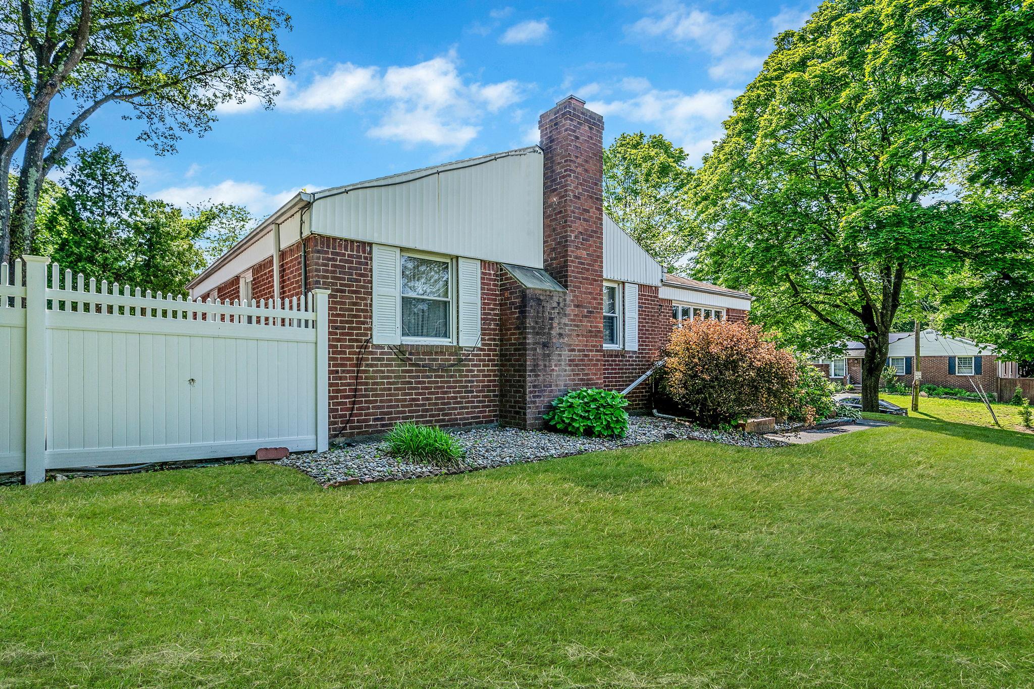 191 Laurel Road