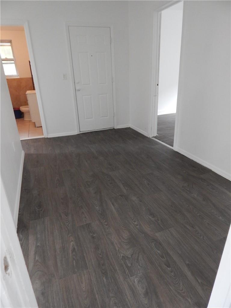 Rental Property at Valentine Lane, Yonkers, New York - Bedrooms: 4 
Bathrooms: 2  - $2,800 MO.