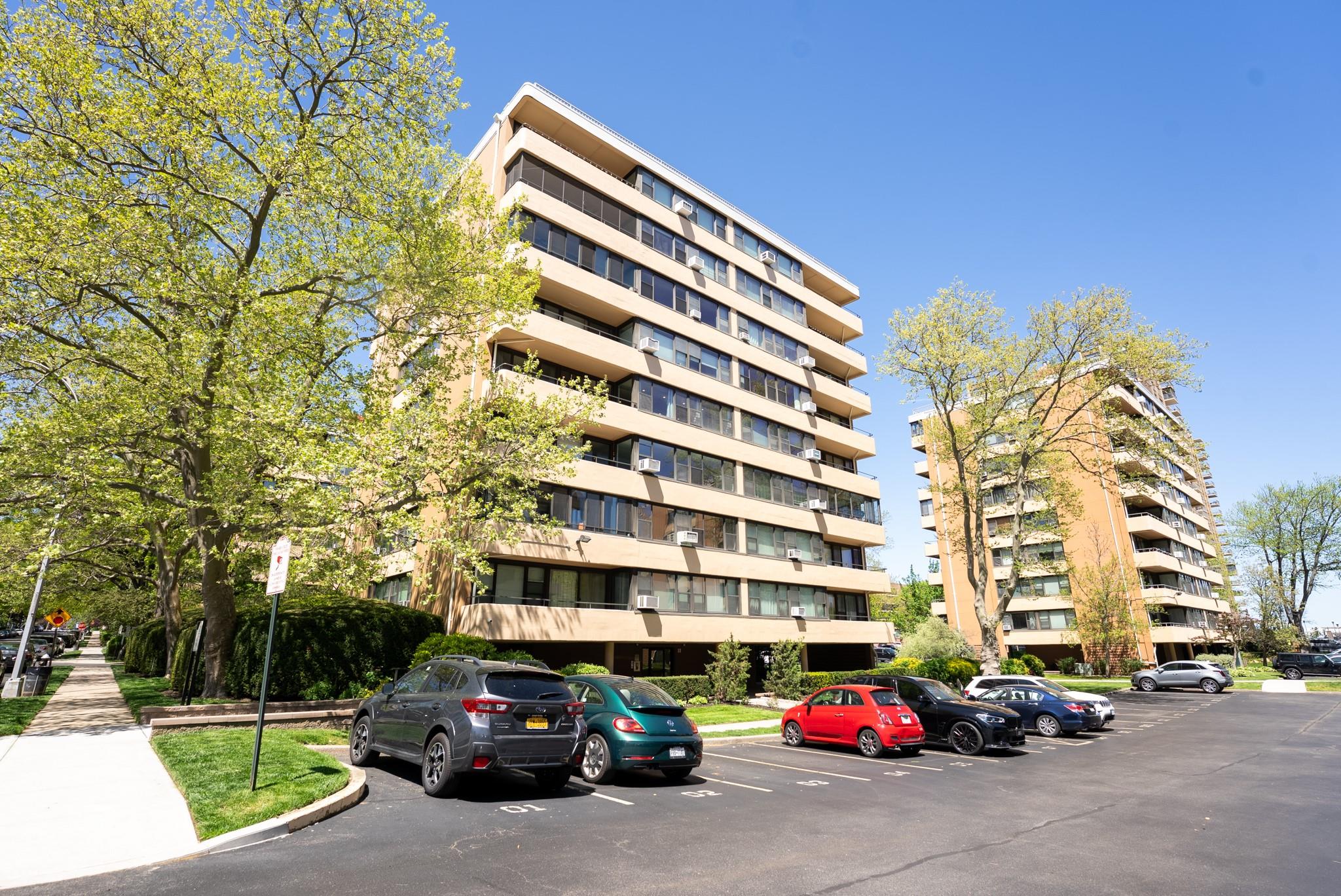 166-31 9th Avenue Ave #5D, Whitestone, New York image 12