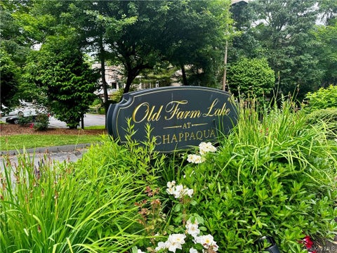 Condo For Rent - 17 Rambling Brook Road<br/> Chappaqua, NY 10514