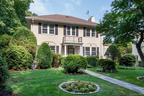 89 Park Drive Pelham NY 10803