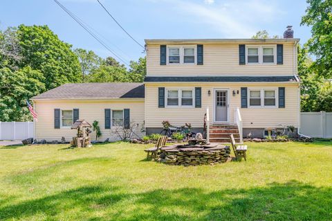 20 Wainwright Street Ronkonkoma NY 11779