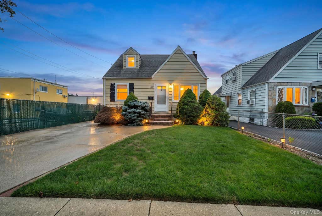 Photo of 6 Lippold Street, Merrick, NY 11566 (MLS # 1029856)
