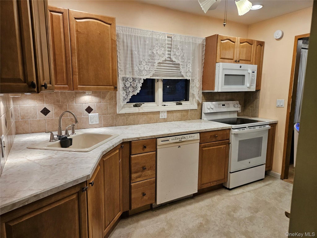 Photo of 132 Maple Avenue, Bethpage, NY 11714 (MLS # 1059202)