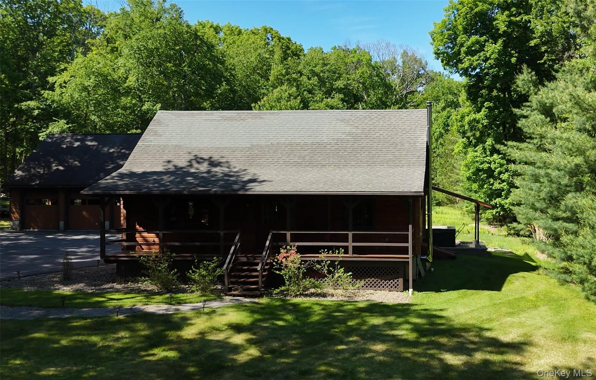 691 Peenpack Trail
