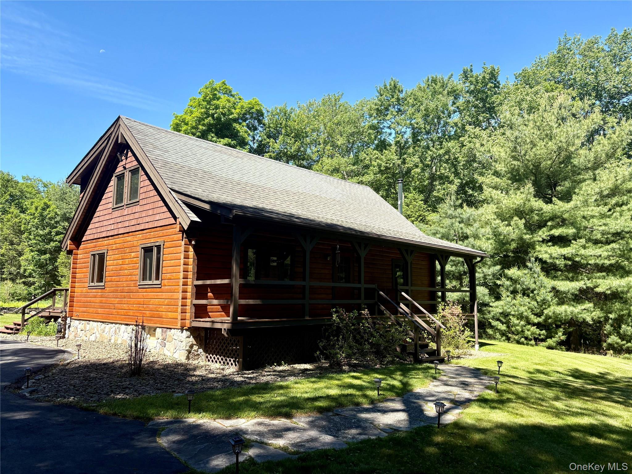 691 Peenpack Trail