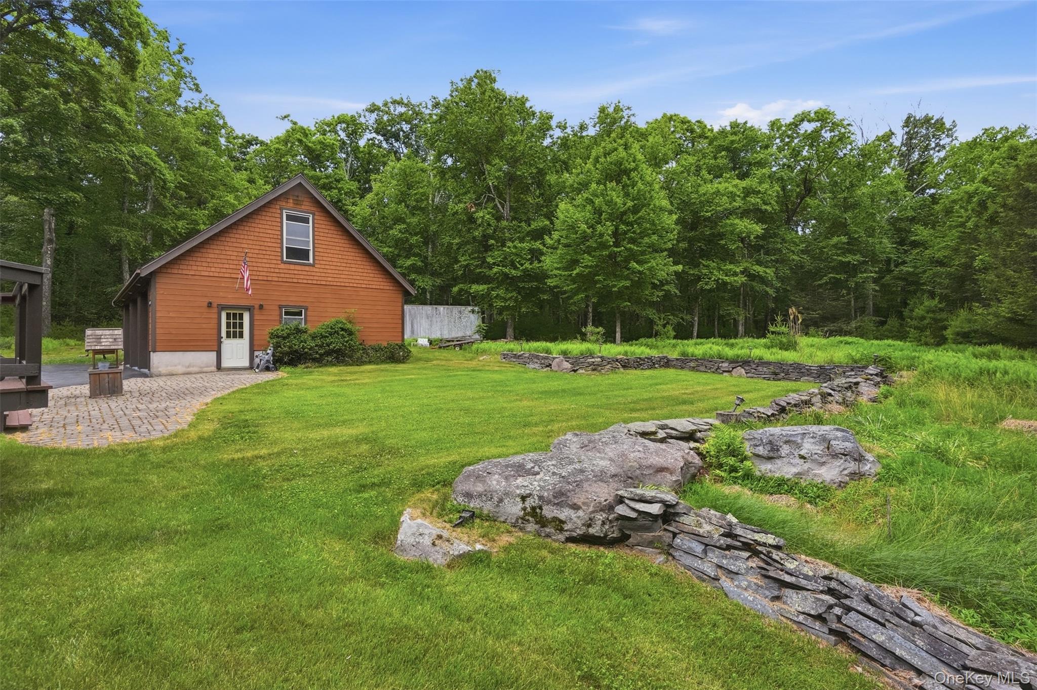 691 Peenpack Trail