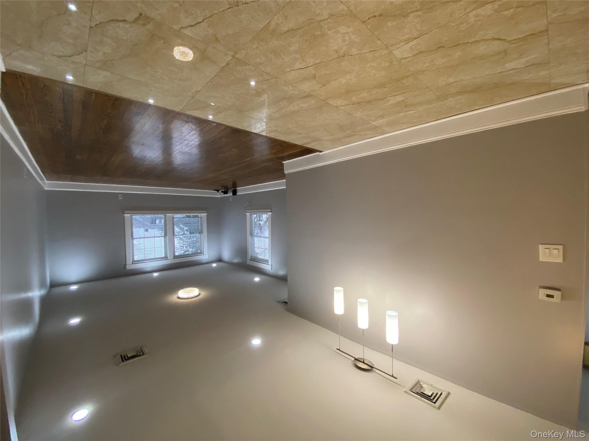 27 Grand Boulevard B