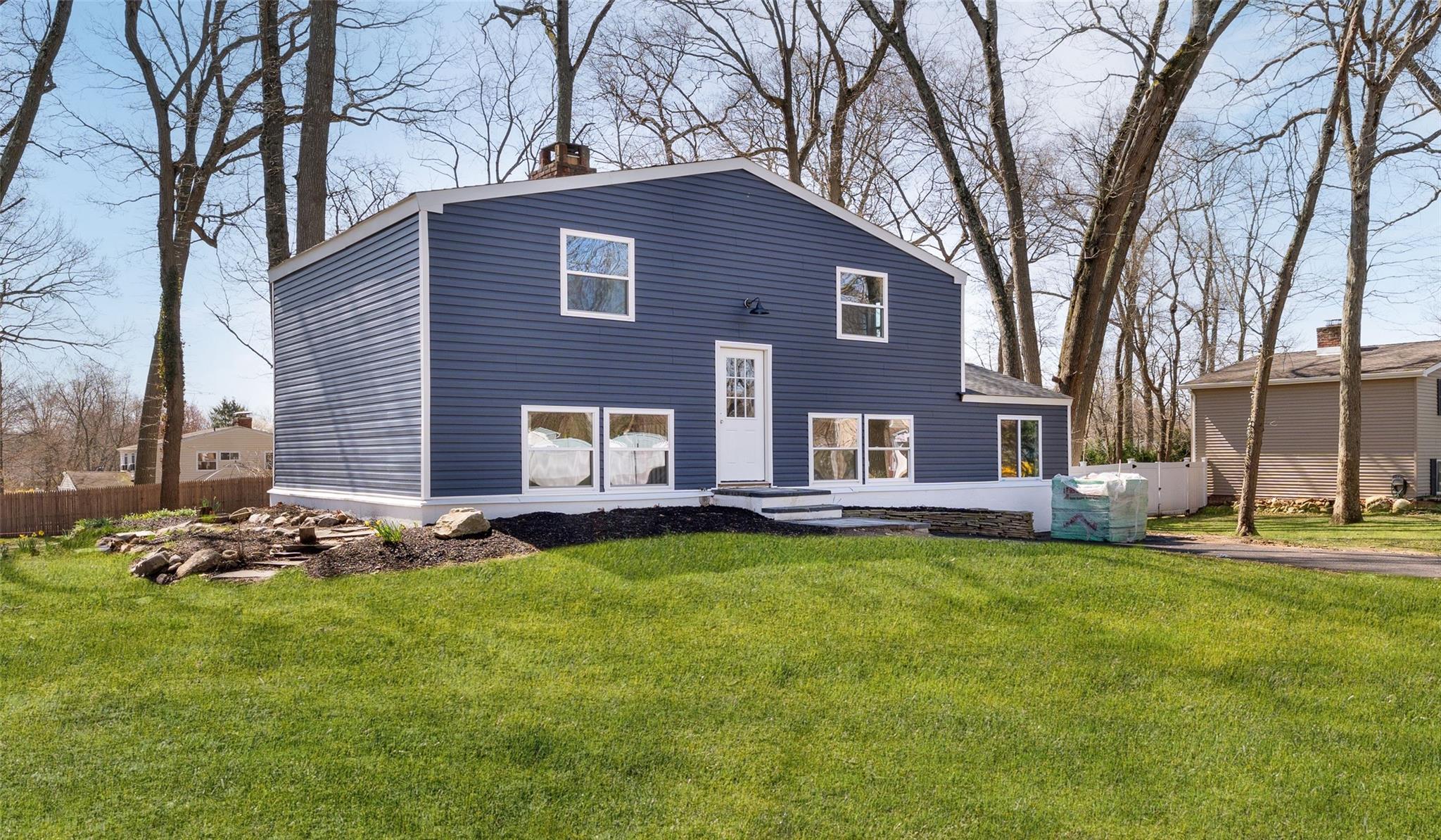 81 University Heights Drive, Stony Brook, New York image 1