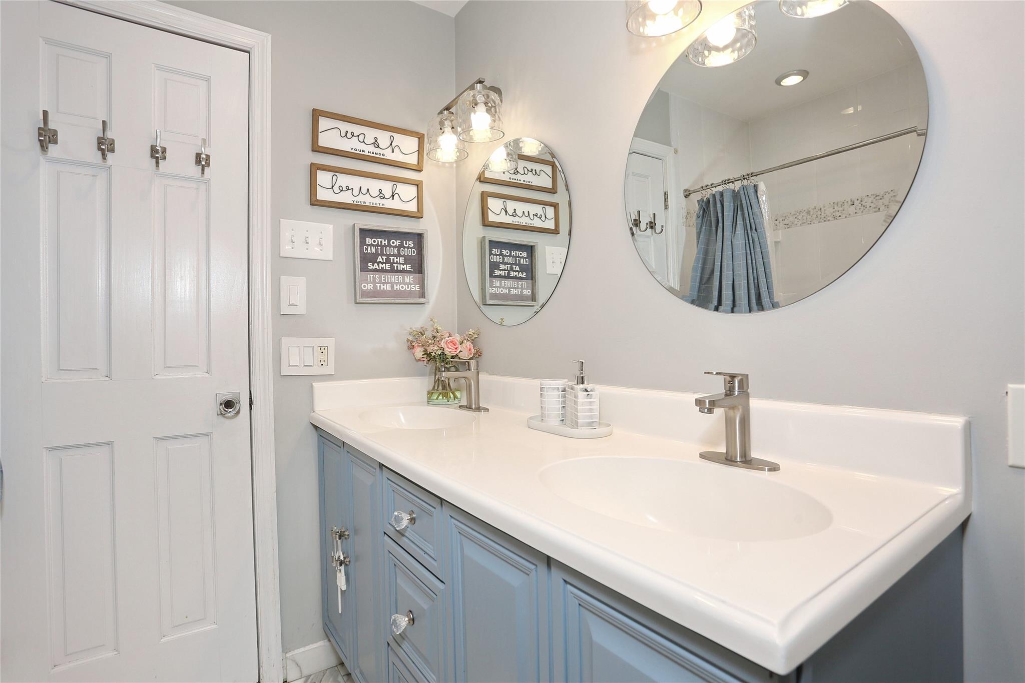 18 Oakwood Terrace, Spring Valley, New York image 22