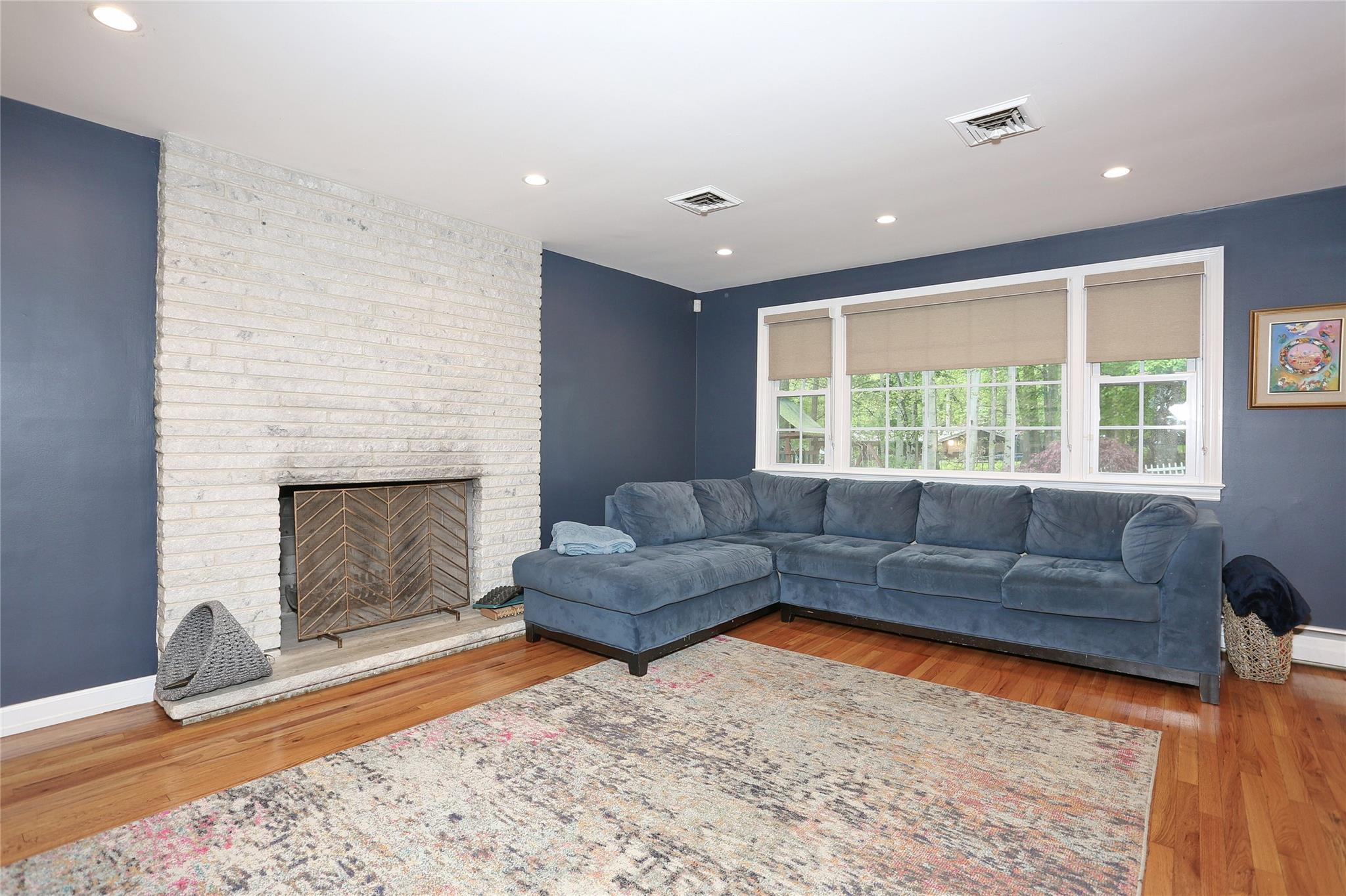 18 Oakwood Terrace, Spring Valley, New York image 10