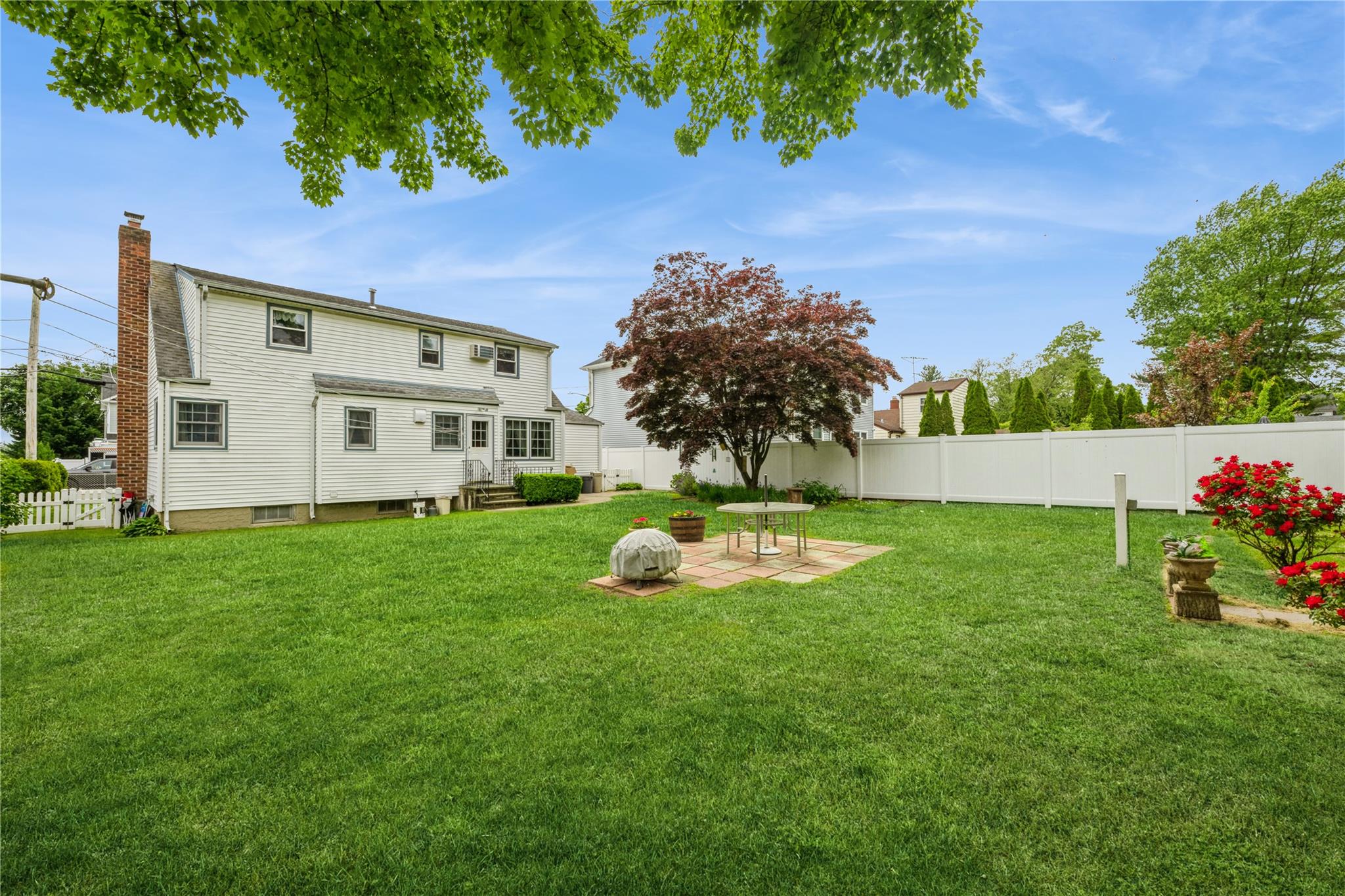 2443 Hampton Street, East Meadow, New York image 18