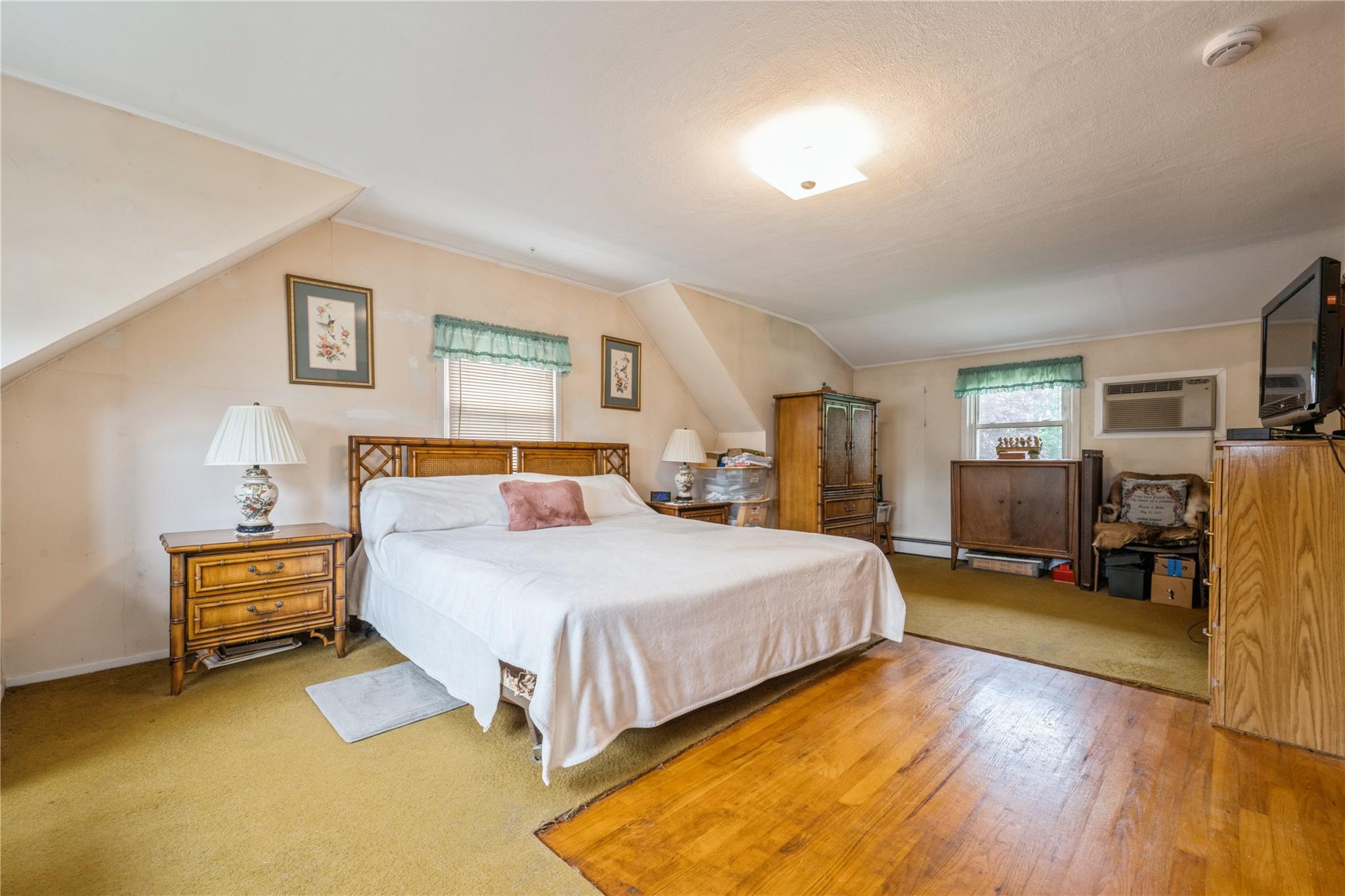 2443 Hampton Street, East Meadow, New York image 12