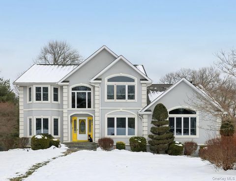 Homes For Sale - 7 Gooler Court<br/> Stony Point, NY 10980