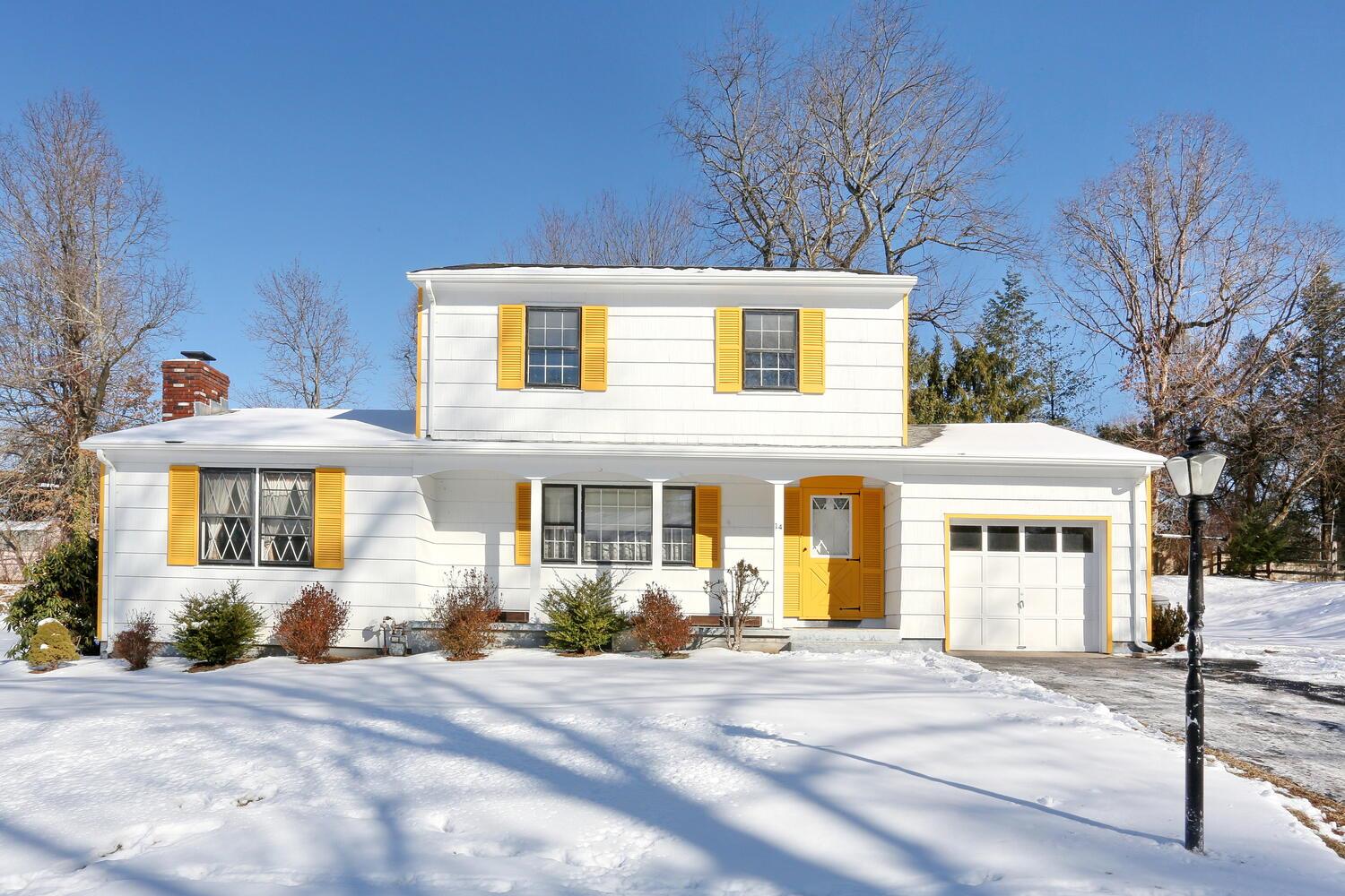 14 Autumn Drive, Tappan, New York image 1