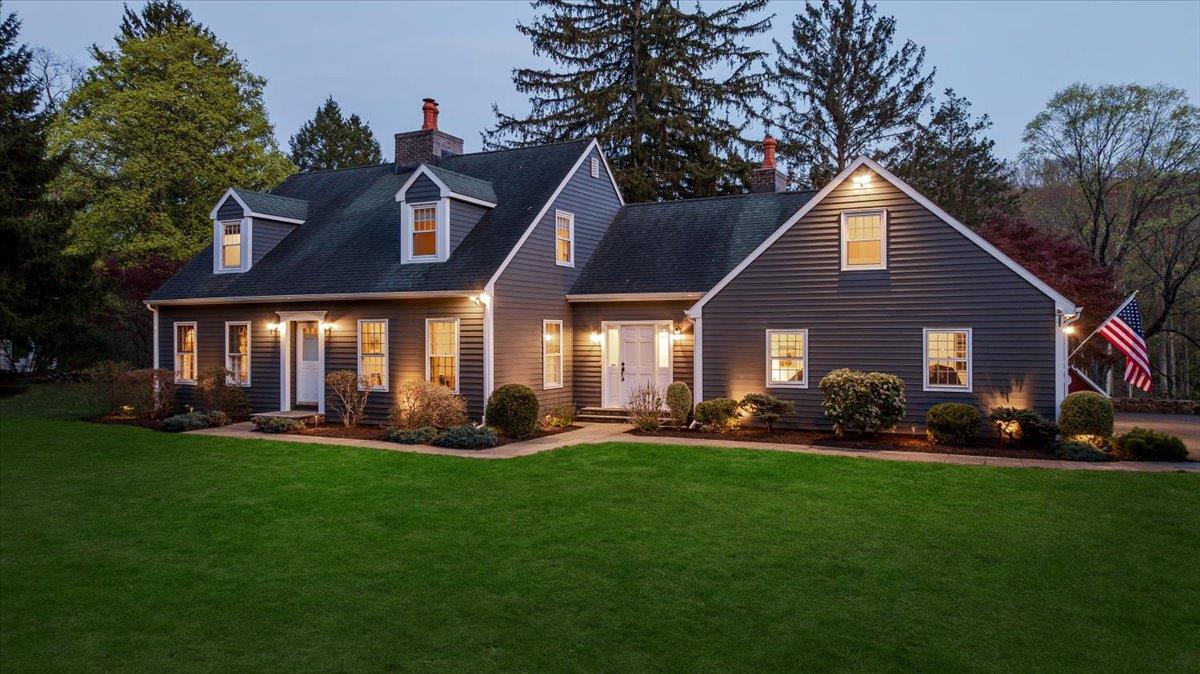 Route 202, Somers, New York - 4 Bedrooms  
3 Bathrooms  
14 Rooms - 