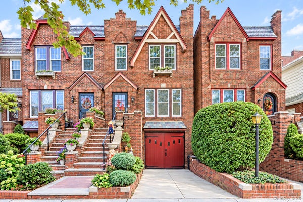 57 BAY RIDGE PKWY, BROOKLYN, NY 11209 - Image 0cfae4d2e6a9217656ba7dd1616b96f7/4283493749